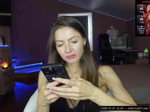 Group chat for 40 tokens, Full privates for 90 tokens, Privates for 90 toke..., Skinny Brunette 2
