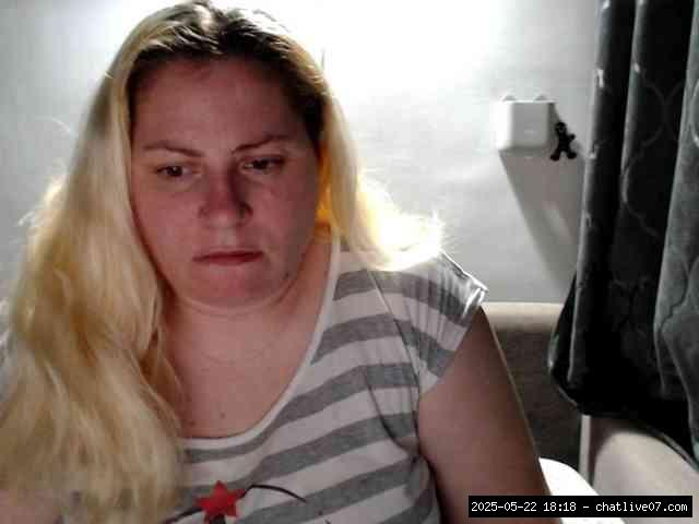 Shaved white, Shaved babes, Group chat for 40 tokens, Full privates for 30 ..., Handsome 6