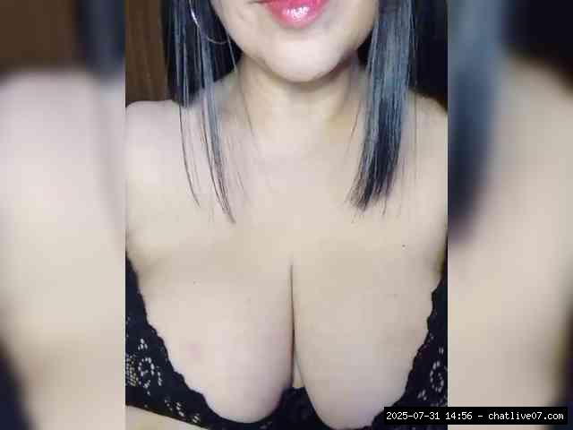Dirty talk, Group chat for 40 tokens, Full privates for 90 tokens, Privates..., Lick 8