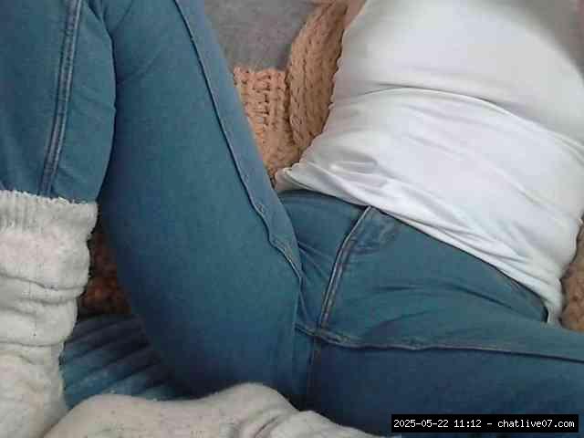 Group chat for 40 tokens, Full privates for 60 89 tokens, Privates for 60 8..., Handjob Mature 4