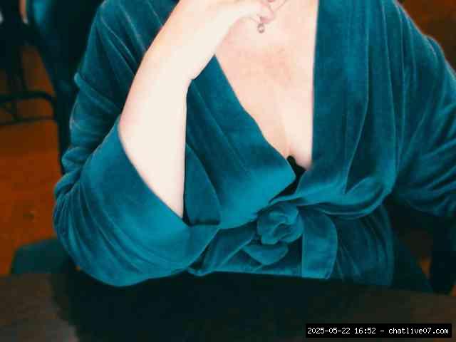 Shaved white, Shaved mature, Group chat for 40 tokens, Full privates for 90..., russian mature 7