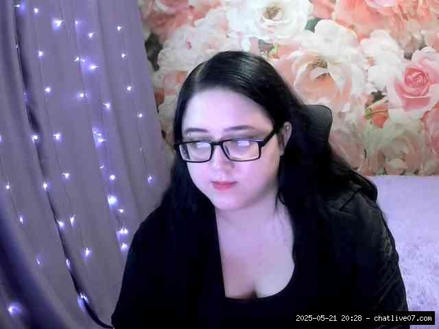 Shaved white, Shaved babes, Group chat for 20 39 tokens, Full privates for ..., Shaved Babes 14