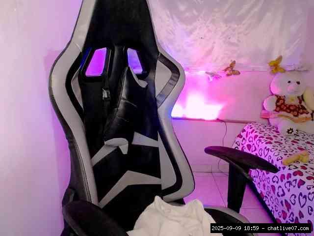 Shaved mature, Shaved latina, Group chat for 20 39 tokens, Full privates fo..., Fishnets 16