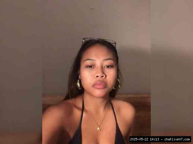 Group chat for 20 39 tokens, Full privates for 30 59 tokens, Privates for 3..., nora 15