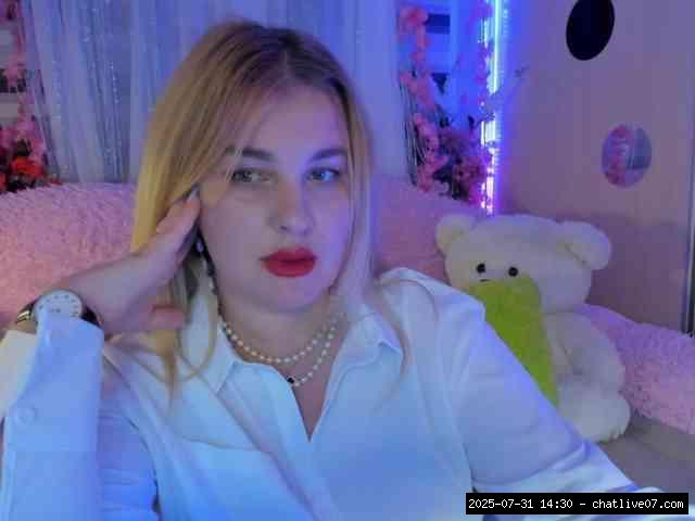 Shaved white, Shaved mature, Group chat for 20 39 tokens, Full privates for..., Girlfriendexperience 10