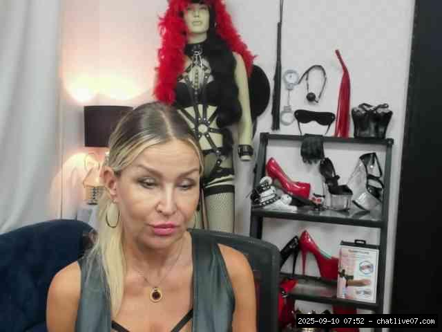 Shaved white, Shaved grannies, Group chat for 20 39 tokens, Full privates f..., brunettes grannies 3