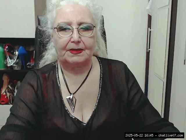 Group chat for 40 tokens, Full privates for 90 tokens, Privates for 30 59 t..., Yoga Grannies 10
