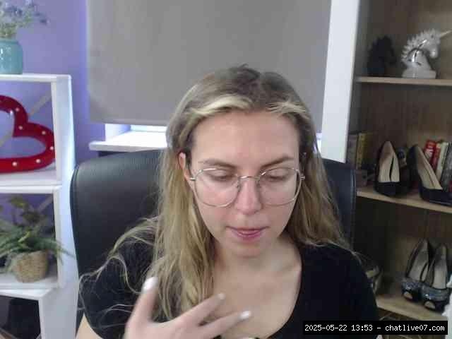 Group chat for 20 39 tokens, Full privates for 90 tokens, Privates for 30 5..., soft 7