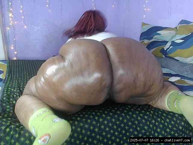 Group chat for 20 39 tokens, Full privates for 90 tokens, Privates for 60 8..., Redhead Mature 18