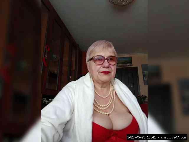 Group chat for 20 39 tokens, Full privates for 30 59 tokens, Privates for 3..., Fisting Grannies 4