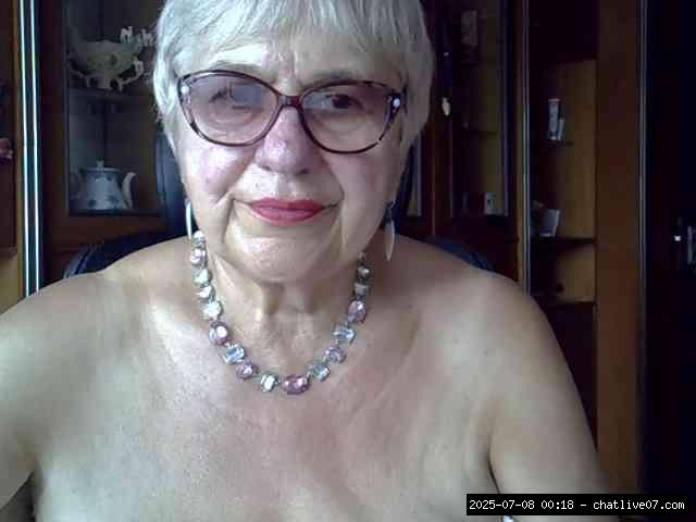 Group chat for 20 39 tokens, Full privates for 30 59 tokens, Privates for 3..., Fingering Grannies 12