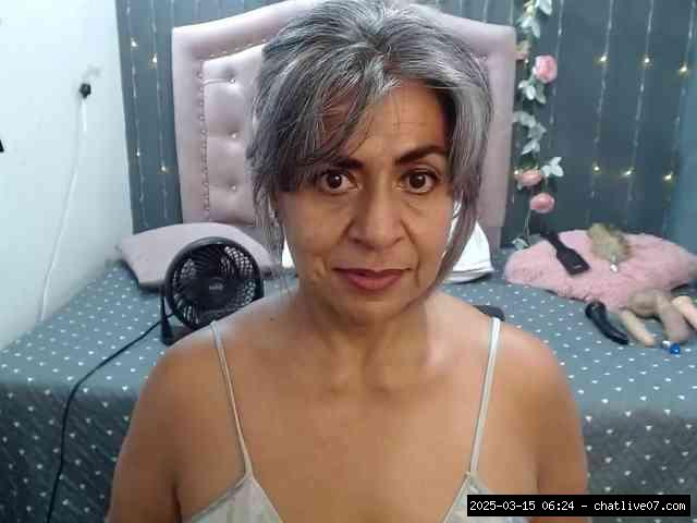 Group chat for 20 39 tokens, Full privates for 60 89 tokens, Privates for 3..., smoking grannies 1