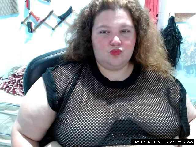 Group chat for 10 19 tokens, Full privates for 30 59 tokens, Privates for 3..., squirt white 17