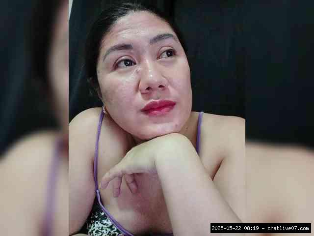 Group chat for 20 39 tokens, Full privates for 30 59 tokens, Privates for 3..., Housewifes Mature 12