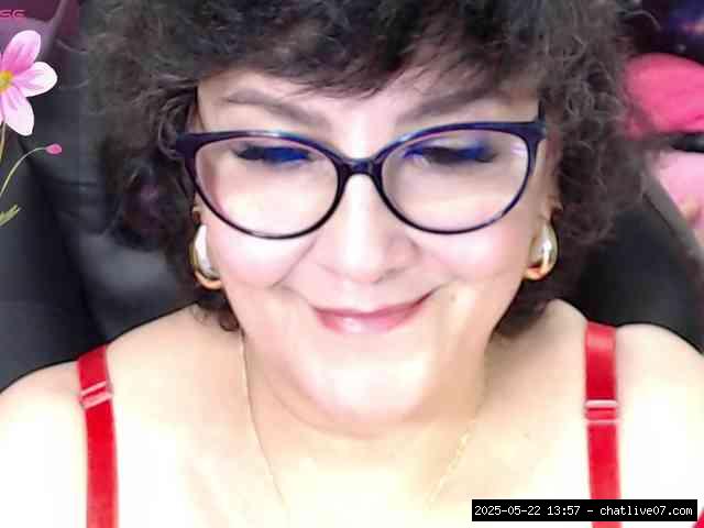 Group chat for 40 tokens, Full privates for 30 59 tokens, Privates for 60 8..., Latin Grannies 2