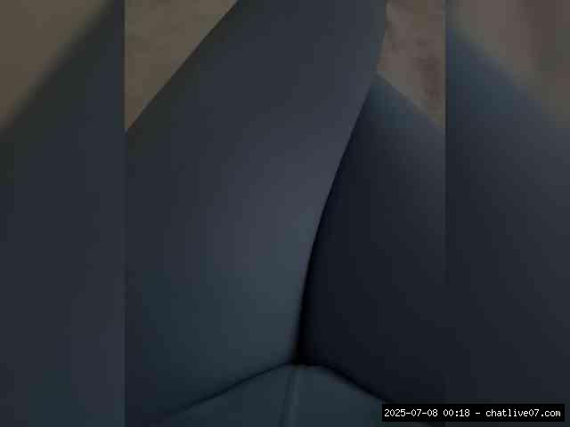 Shaved white, Shaved babes, Group chat for 40 tokens, Full privates for 90 ..., Swap 6