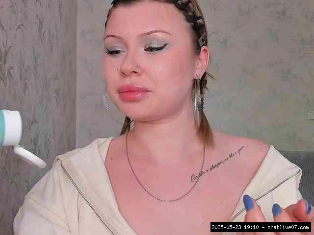Shaved white, Shaved babes, Full privates for 90 tokens, American, White ba..., medium tits 15