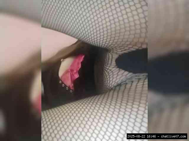 Shaved white, Shaved babes, Group chat for 20 39 tokens, Full privates for ..., Mobile Live 2