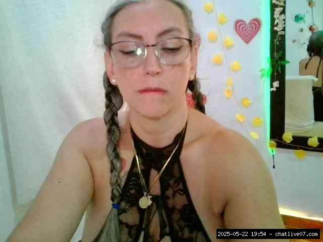 Group chat for 20 39 tokens, Full privates for 90 tokens, Privates for 60 8..., cum swapping 7