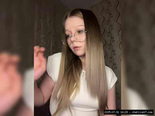 Shaved white, Shaved teens, Group chat for 20 39 tokens, Full privates for ..., bitchcam 17