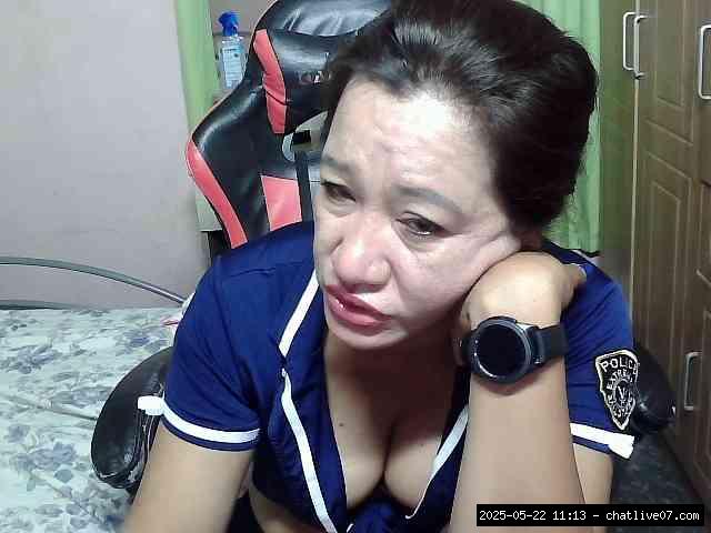 Group chat for 20 39 tokens, Full privates for 30 59 tokens, Privates for 3..., Handjob Mature 8