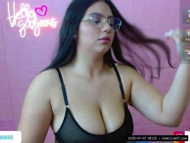 Group chat for 40 tokens, Full privates for 60 89 tokens, Privates for 30 5..., Teens 4