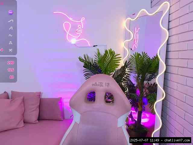 Group chat for 40 tokens, Full privates for 30 59 tokens, Privates for 30 5..., Tugging 8