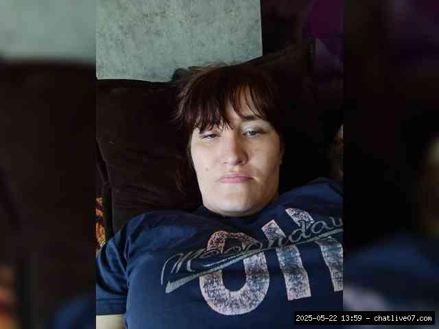Group chat for 20 39 tokens, Full privates for 60 89 tokens, Privates for 3..., Curvy Babes 8