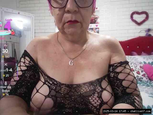 Group chat for 20 39 tokens, Full privates for 90 tokens, Privates for 60 8..., interactive grannies 9