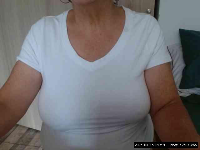 Group chat for 20 39 tokens, Full privates for 90 tokens, Privates for 60 8..., Russian Grannies 0