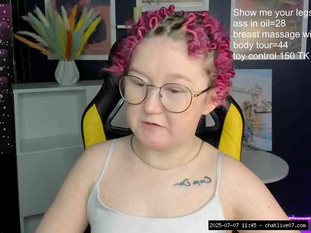 Shaved white, Shaved teens, Group chat for 20 39 tokens, Full privates for ..., Sucking 14