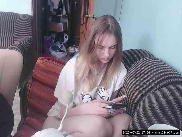 Group chat for 40 tokens, Privates for 60 89 tokens, White teens, Trimmed w..., Trimmed White 12
