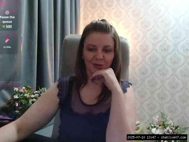Shaved white, Shaved mature, Group chat for 40 tokens, Full privates for 90..., Bump 10
