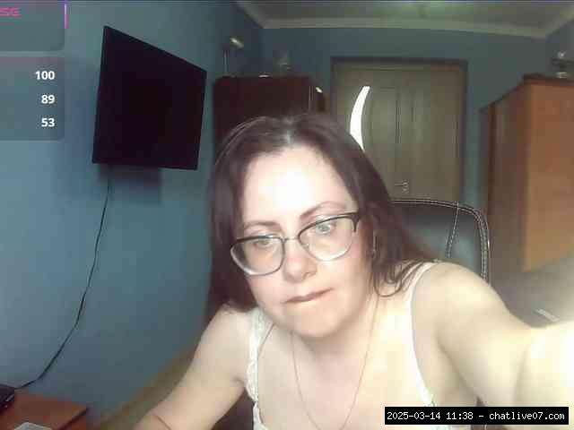 Group chat for 20 39 tokens, Full privates for 30 59 tokens, Privates for 3..., brunette mature 15