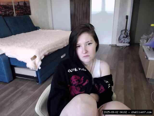 Shaved white, Shaved babes, Group chat for 40 tokens, Full privates for 90 ..., Group 8