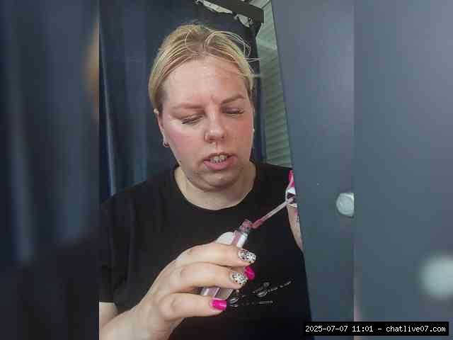 Shaved white, Shaved mature, Group chat for 20 39 tokens, Full privates for..., Thicc 12