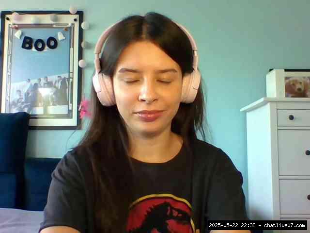 Shaved white, Shaved teens, Group chat for 40 tokens, Full privates for 90 ..., talking 7