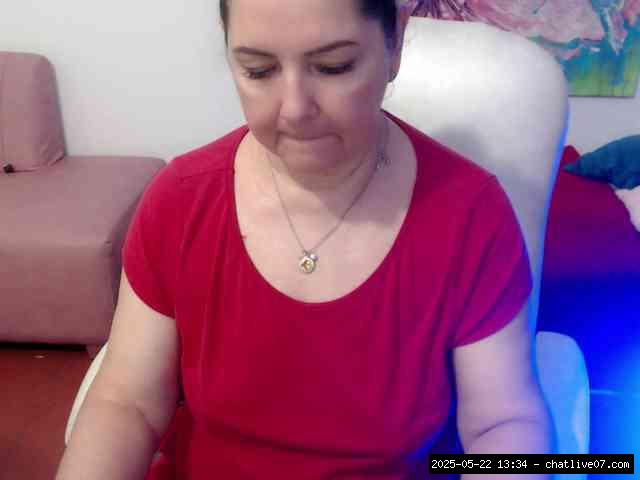 Group chat for 20 39 tokens, Full privates for 90 tokens, Privates for 30 5..., Grannies 8