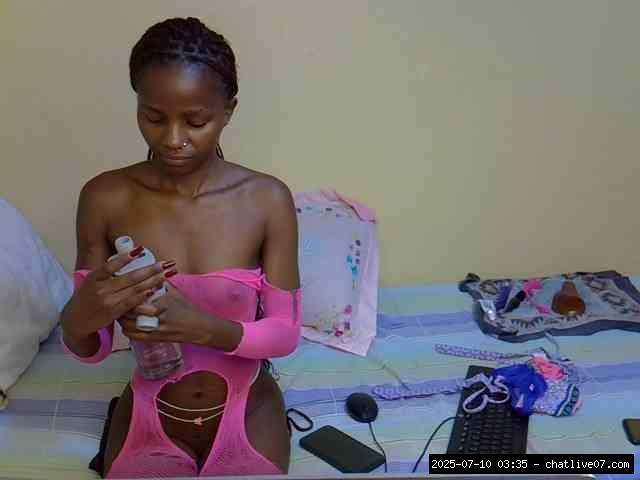 Group chat for 40 tokens, Full privates for 90 tokens, Privates for 60 89 t..., Lightskin 12
