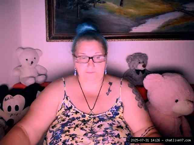 Shaved white, Shaved grannies, Group chat for 20 39 tokens, Full privates f..., Dildo Or Vibrator Grannies 12