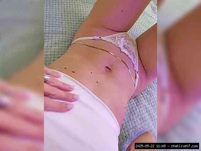 Shaved white, Shaved babes, Group chat for 40 tokens, Full privates for 90 ..., Suck 10