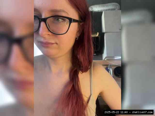 Shaved white, Shaved babes, Group chat for 40 tokens, Full privates for 90 ..., suck 11