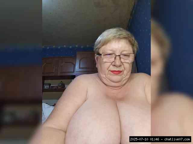 Shaved grannies, Shaved asian, Group chat for 20 39 tokens, Full privates f..., Ukrainian Bbw 18
