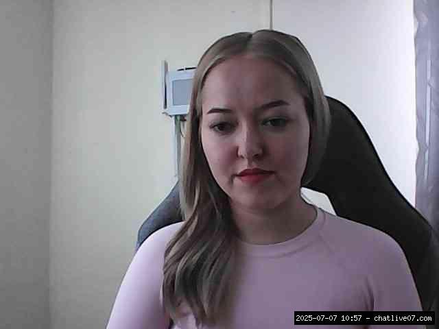 Shaved white, Shaved babes, Group chat for 10 19 tokens, Full privates for ..., medium tits 19