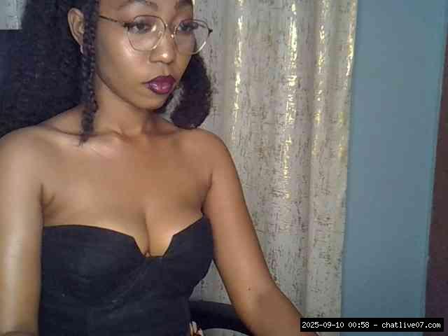 Dirty talk, Group chat for 40 tokens, Full privates for 90 tokens, Privates..., Teengirl 2