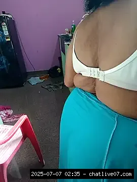 Girls, Small audience, Most affordable cam2cam, Mobile mature, Mobile, Medi..., medium 15