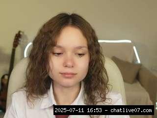 Small tits, Hd, Brown hair, Smoking, Normal, No drinking, Hazel eyes, Dildo..., Vibrator 6